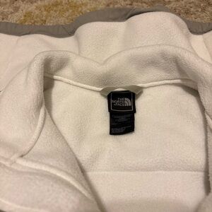 The North Face Kids Puffer Jacket - White and Gray